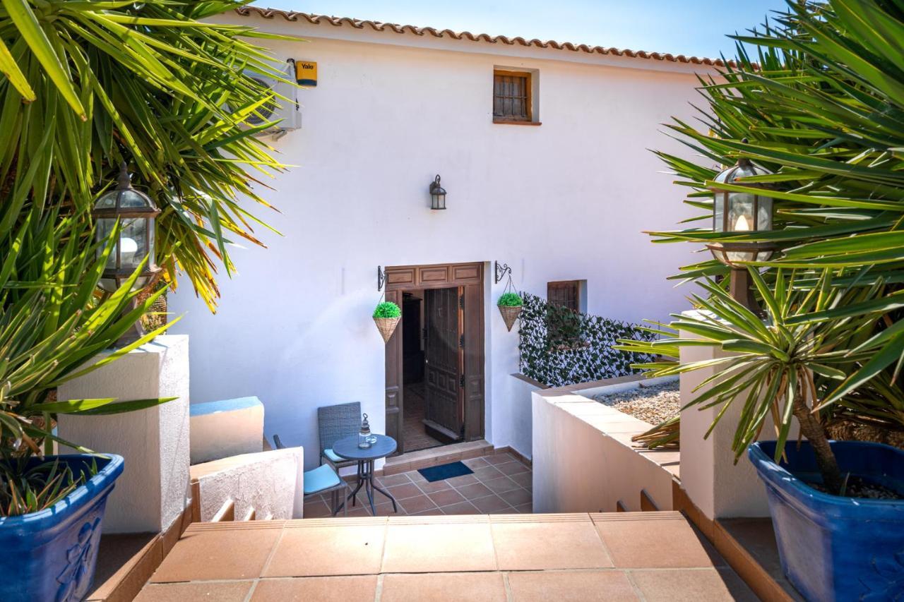 Hacienda La Buena Vida B&B En Appartementen Algarinejo Exterior photo