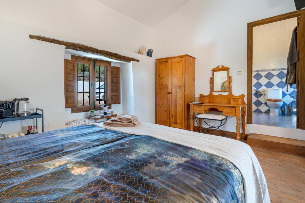 Hacienda La Buena Vida B&B En Appartementen Algarinejo Exterior photo